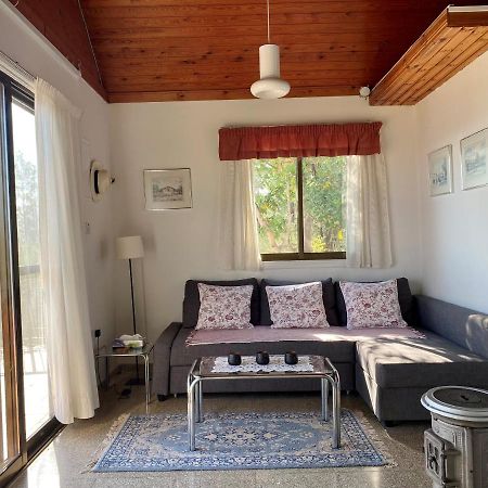 Philip'S Holiday House 네오 초리오 외부 사진